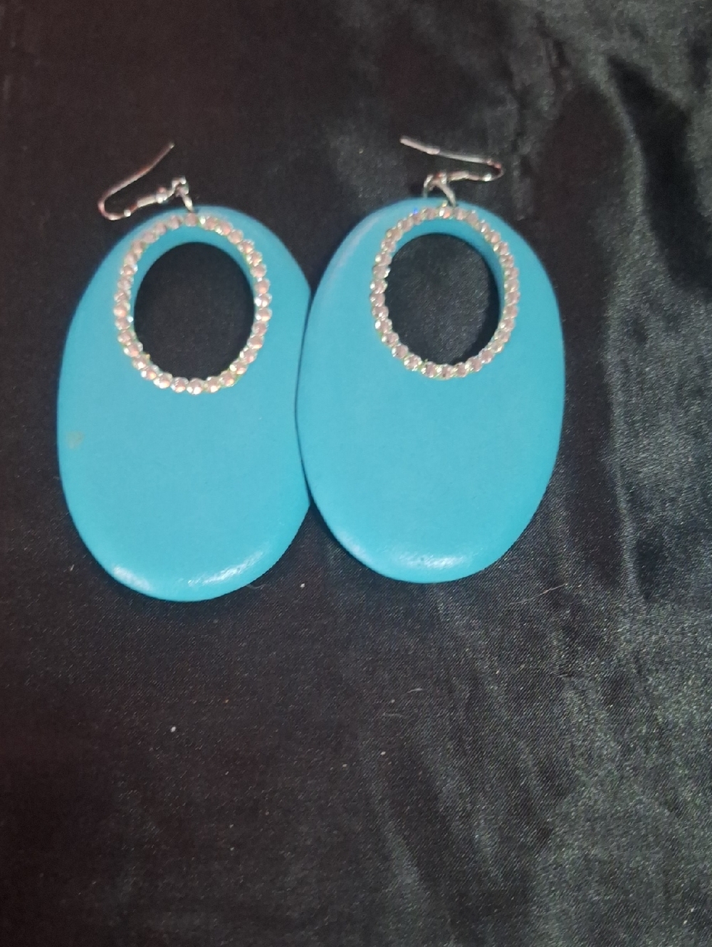 Women’s Turquoise Oval Drop Earrings with Crystal Accent